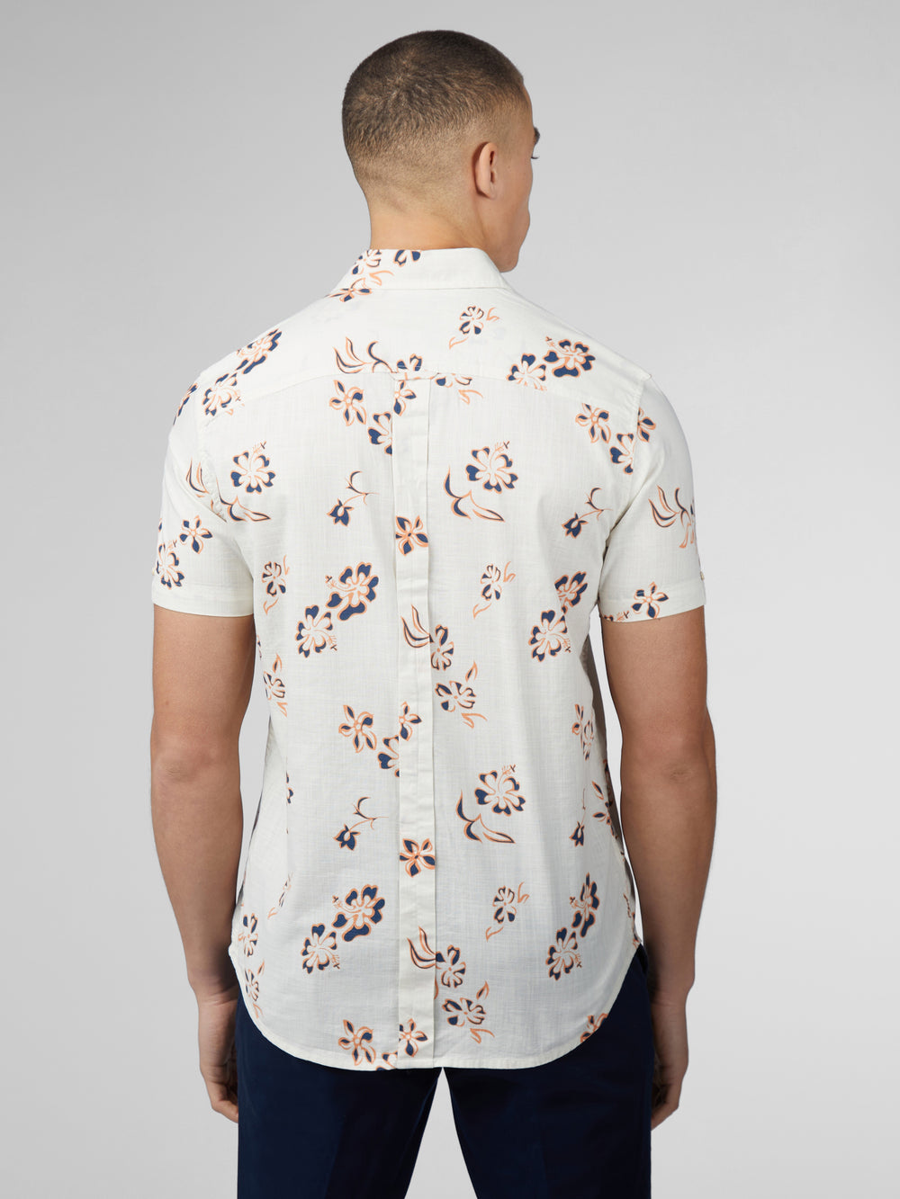 Ben Sherman Signature Linear Floral Shirts White | ACRGEI-241